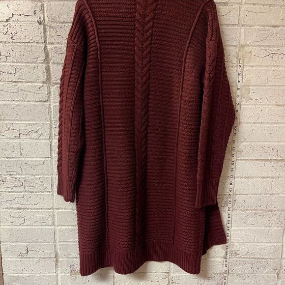Cable & Gauge Cardigan Burgundy Large - Picture 7 of 9
